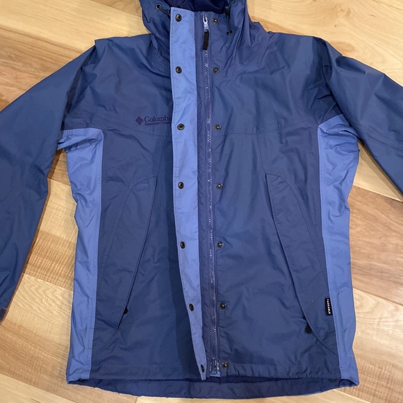 COLUMBIA Hooded and Waterproof Jacket - Picture 12 of 13